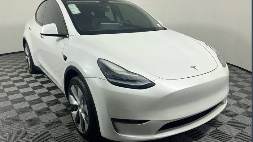 TESLA MODEL Y 2021 5YJYGDED6MF175474 image